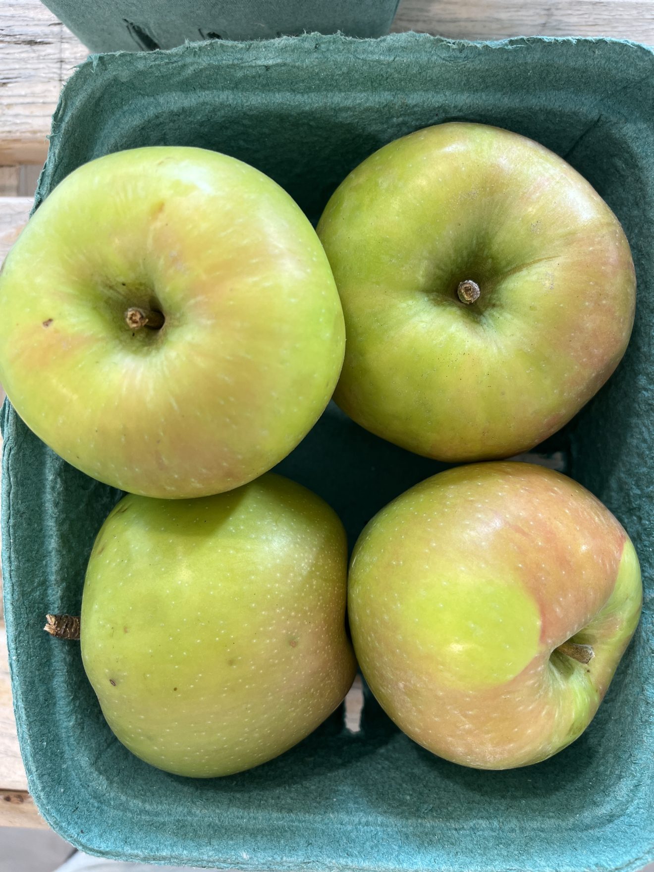 B.C. Apples (Organically Grown) - 5lb Bag